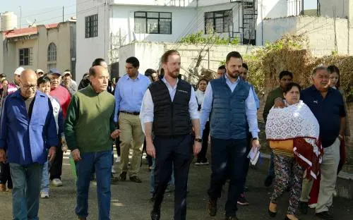 Avanzan los trabajos de pavimentación de vialidades en el municipio de Puebla