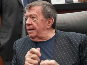 No me han informado que termina ‘En Familia’: Chabelo