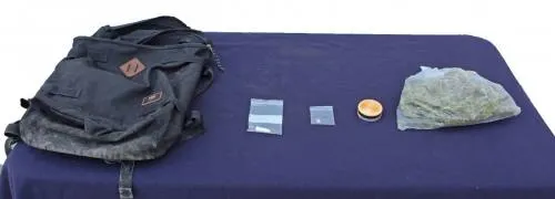 Detienen en Puebla a hombre en posesión de posible marihuana y lsd