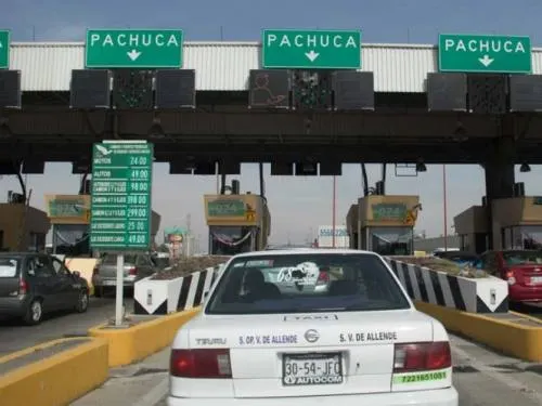 Aumenta aforo vehicular en las principales autopistas