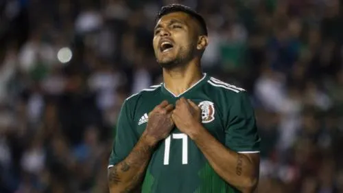 El Tecatito Corona causa baja de la selección mexicana
