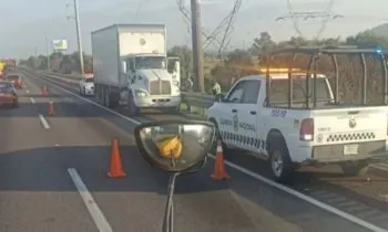 Guardia Nacional asegura camión robado que circulaba en contraflujo en la México-Puebla