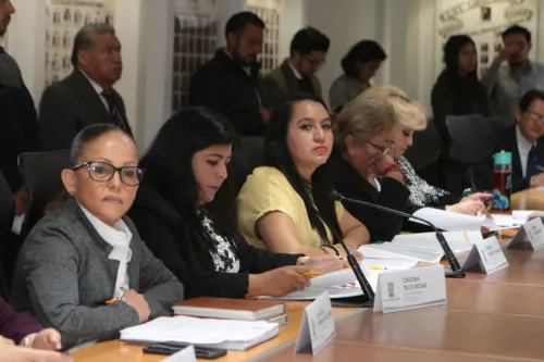 En Comité, diputados aprueban exposición pública de documentos históricos