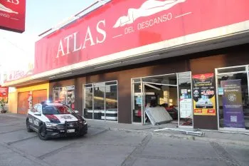 Saquean Coppel y Atlas durante la madrugada