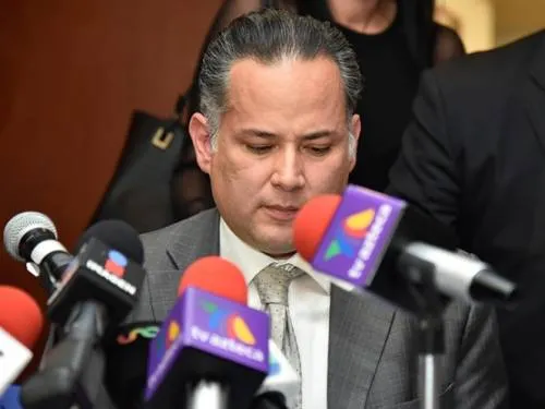 Santiago Nieto revela soborno; implicado, funcionario de Osorio