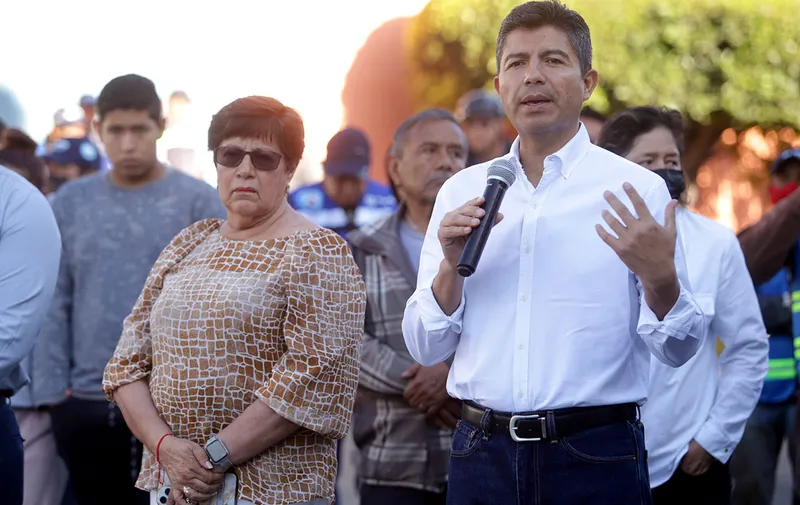 ayuntamiento-de-puebla-bacheo-colonia-10-de-mayo