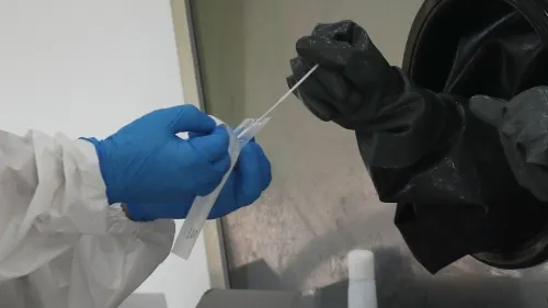 EE.UU autoriza las pruebas de coronavirus en grupos de hasta cuatro personas