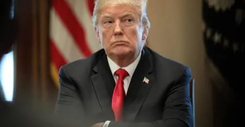 Trump recorta ayuda externa y sube gasto militar en plan presupuestario