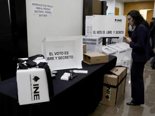 Acreditados 112 extranjeros como observadores electorales