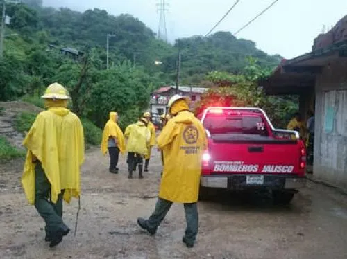 ‘Pilar’ deja sus primeras víctimas en Puerto Vallarta
