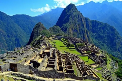 Turista podría enfrentar pena de 8 años de prisión por defecar y dañar Machu Picchu