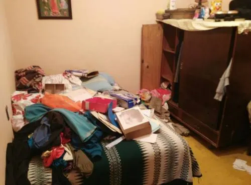 Amarran a familia en su casa en San Juan Tuxco