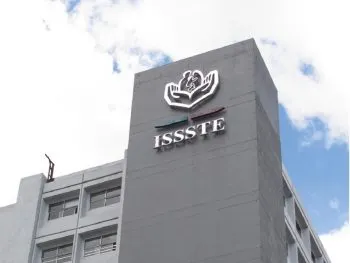 Juez vincula a proceso a ocho funcionarios del ISSSTE por presunto fraude