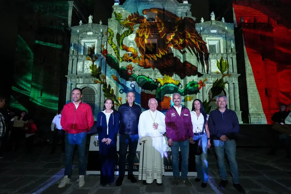 ayto-pue-videomapping-independencia-catedral