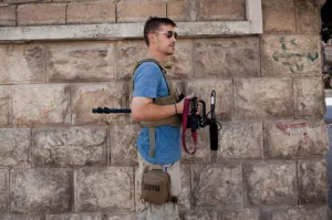 Británicos descifran identidad de asesino de James Foley