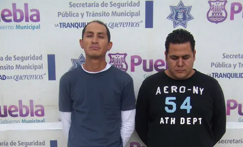 Detienen a sujetos que portaban instrumentos prohibidos