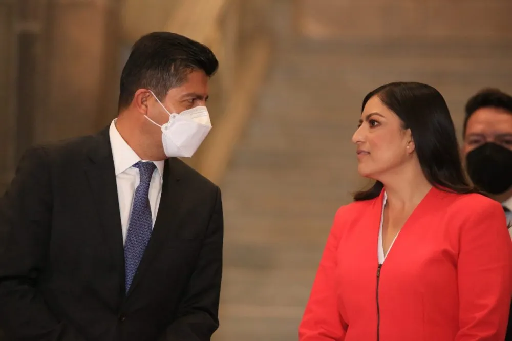 Eduardo Rivera cuentas con Claudia Rivera