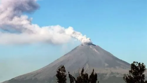 Realizan monitoreo permanente del Volcán Popocatépetl