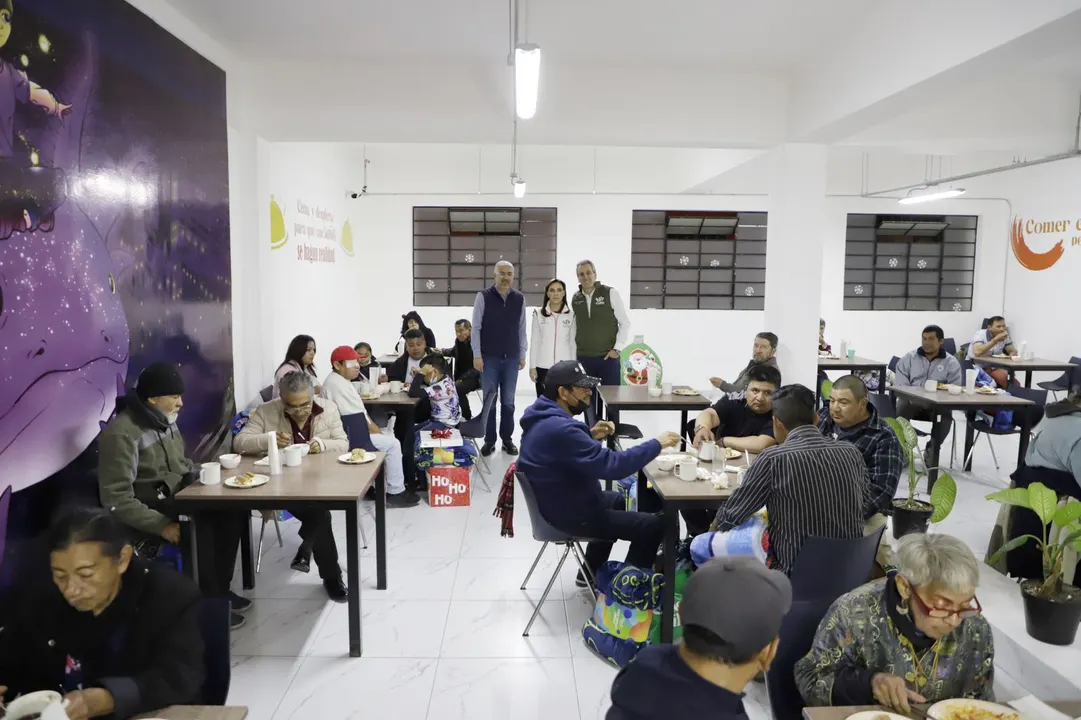 Cena navideña en el Dormitorio Municipal