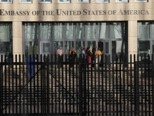Acusa Cuba a EU de inventar supuestos ataques a diplomáticos