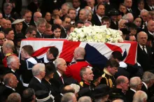 Asisten 2 mil 300 a funeral de Margaret Thatcher