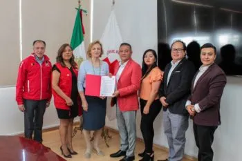 Firma ISSSTE Puebla convenio con Cruz Roja para traslado de derechohabientes