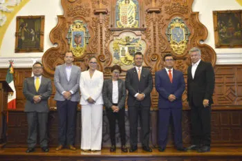 Rafael Cañedo candidato a la alcaldía de Puebla presenta sus propuestas ante Consejo Universitario BUAP
