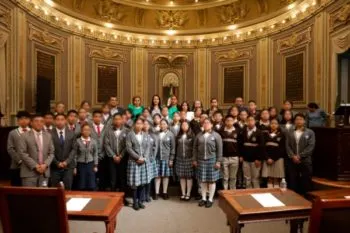 Asisten jóvenes de San Nicolás de los Ranchos al Congreso de Puebla para ser “Diputados por un Día”