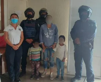 Policía municipal ubicó a dos menores extraviados en la central de abasto