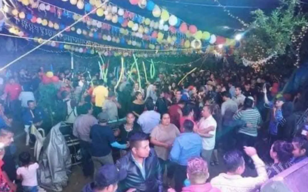 Reportan 400 contagios y 11 muertes por Covid-19 tras fiesta patronal en San Juan del Río Choapam, Oaxaca
