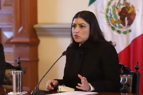 Deben expulsar o sancionar a traidores de la 4T: Rivera