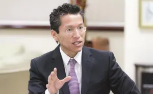 Ruedan cabezas en el SAT; renuncia Aristóteles Núñez