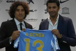 Málaga, nuevo equipo de Guillermo Ochoa