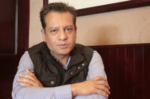 Se desmarca Ricardo Jiménez de El Bronco
