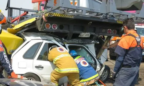 Una persona lesionada en aparatoso accidente sobre la autopista México-Puebla