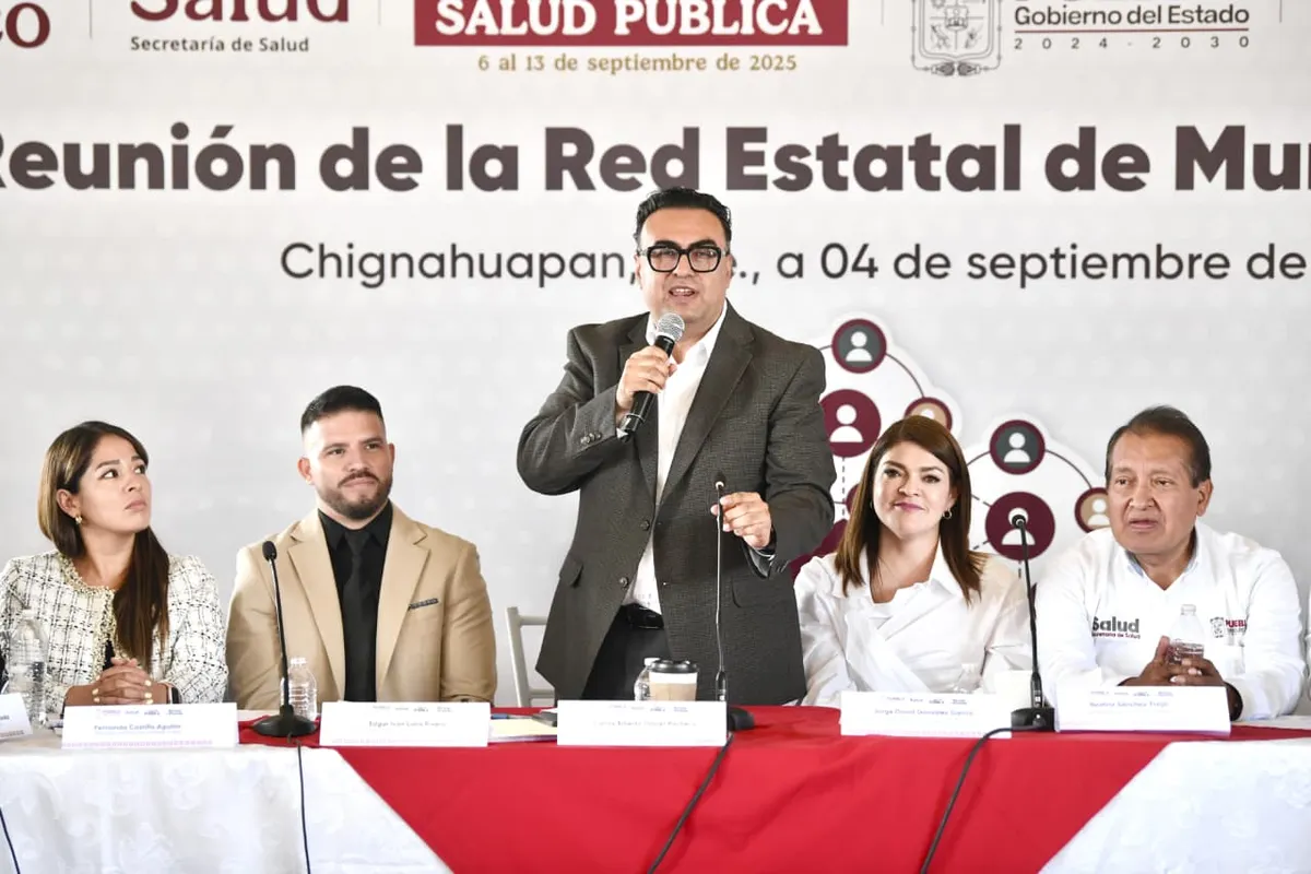 Gobierno de Puebla y municipios refuerzan vacunación, ambulancias y control de enfermedades en la Sierra Norte