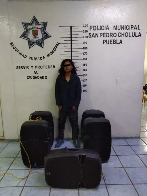 Detiene policía de San Pedro Cholula a presunto ladrón en templo religioso