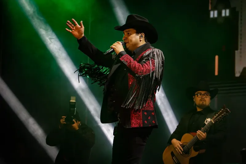 concierto-julion-alvarez-paseo-bravo