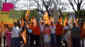 Realiza MC caravana en Tehuacán