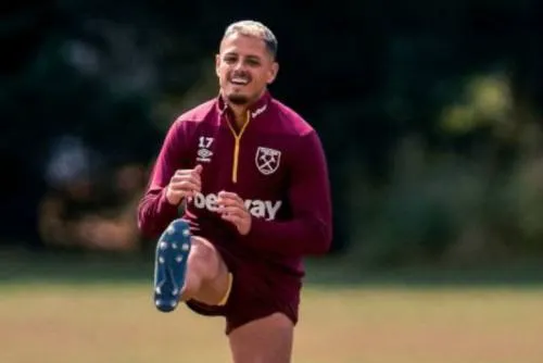 Chicharito Hernández rechazaría defender al Tri