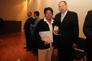 Reconoce SSEP a trabajadores con más de 20 y hasta 50 años de servicio