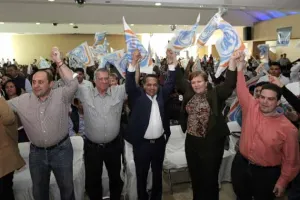 Denuncia Oliva intento de boicot en su visita a Puebla