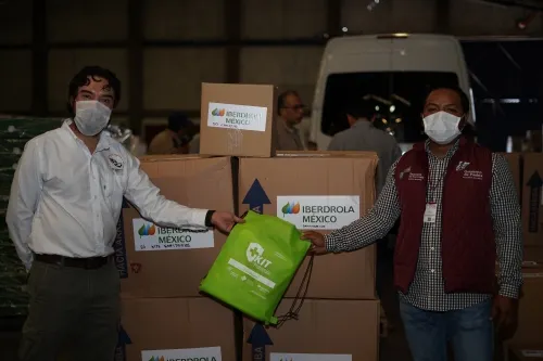 Iberdrola México entrega despensas en cuatro comunidades de Puebla
