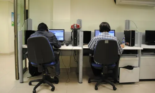 Empleados del gobierno federal regresarán a trabajar el 1 de octubre