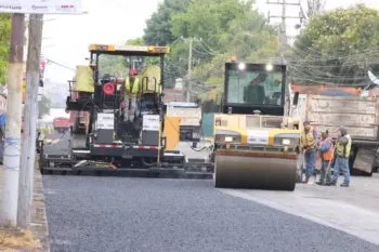 Avanza al 50% pavimentación de la calle Jesús Reyes Heroles en Puebla