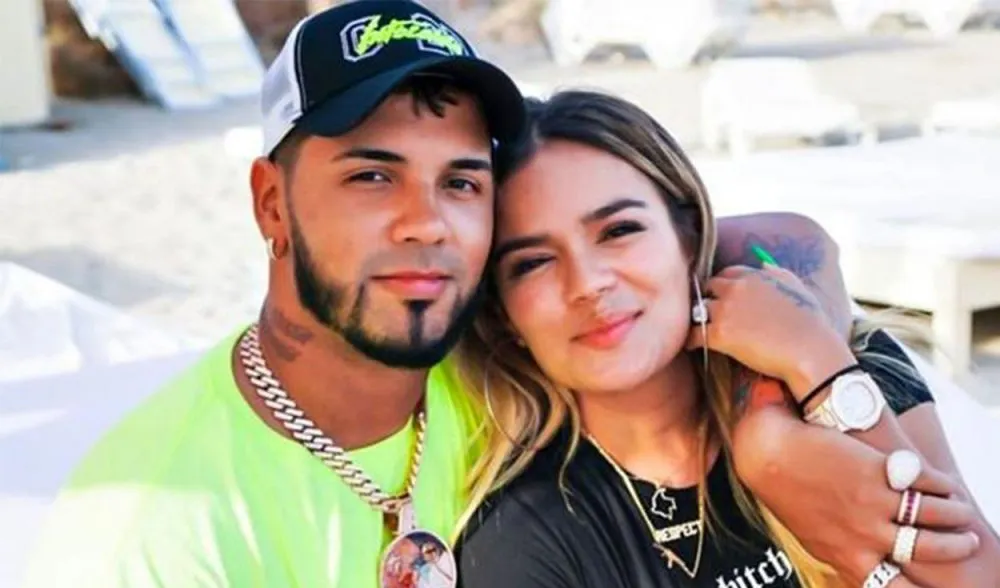 Anuel AA menciona a Karol G en su nueva canción pero mutea su nombre