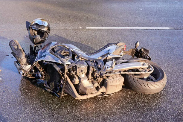 Motociclista fallece y acompañante resulta herido en accidente en la autopista Puebla-México