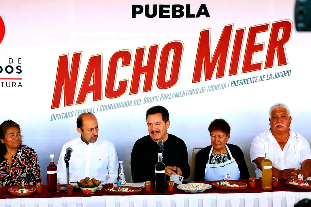 Ignacio Mier Chiles En Nogada
