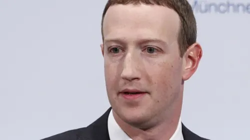 Empleados de Facebook se rebelan contra Mark Zuckerberg y realizan protesta online