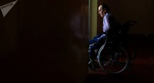 científicos rusos diseñan una silla de ruedas controlada por la mente